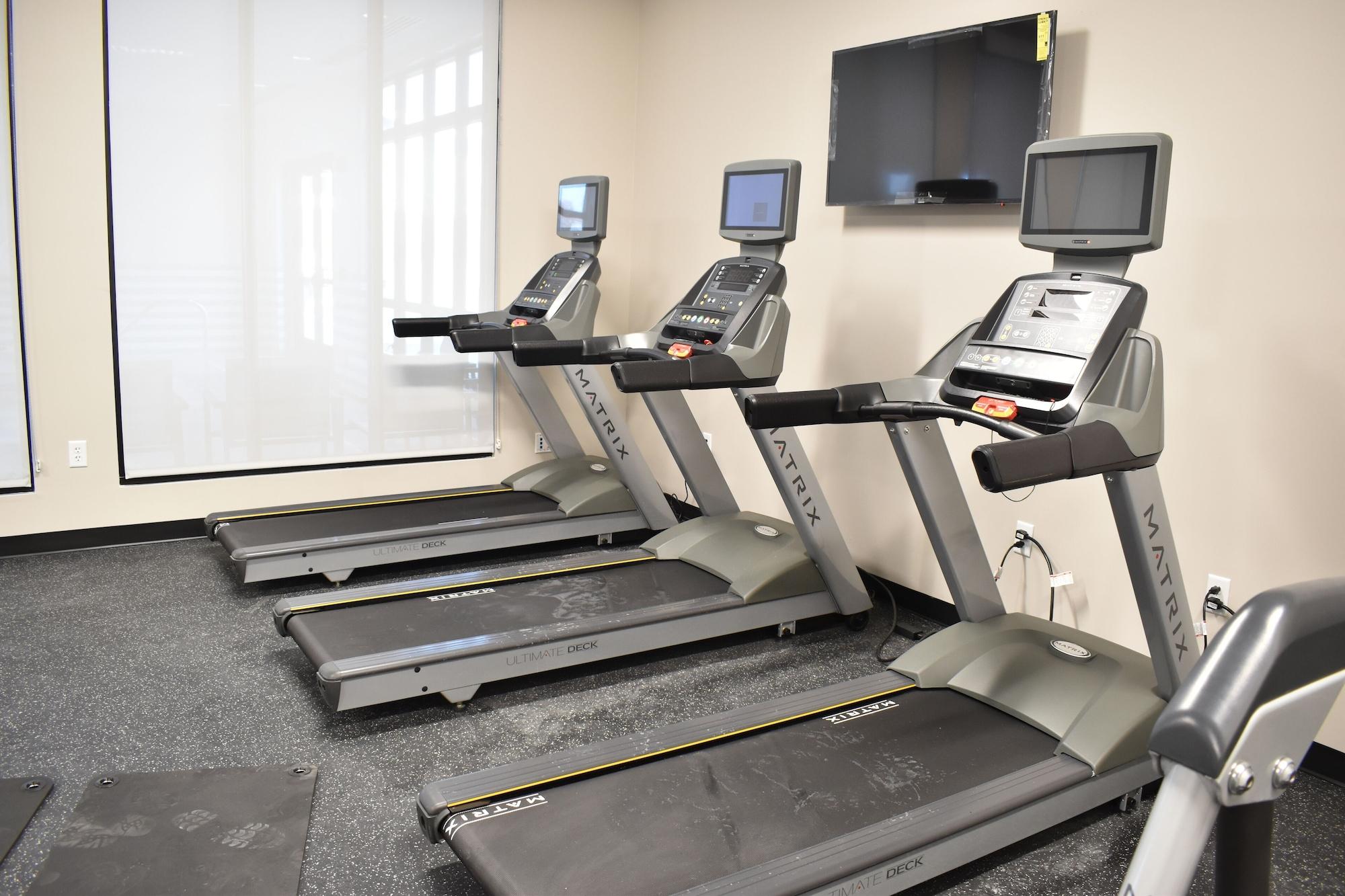 Holiday Inn Kansas City Northeast by IHG - photo 18