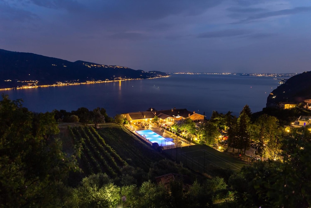 Park Hotel Zanzanù — hotel in Gardola