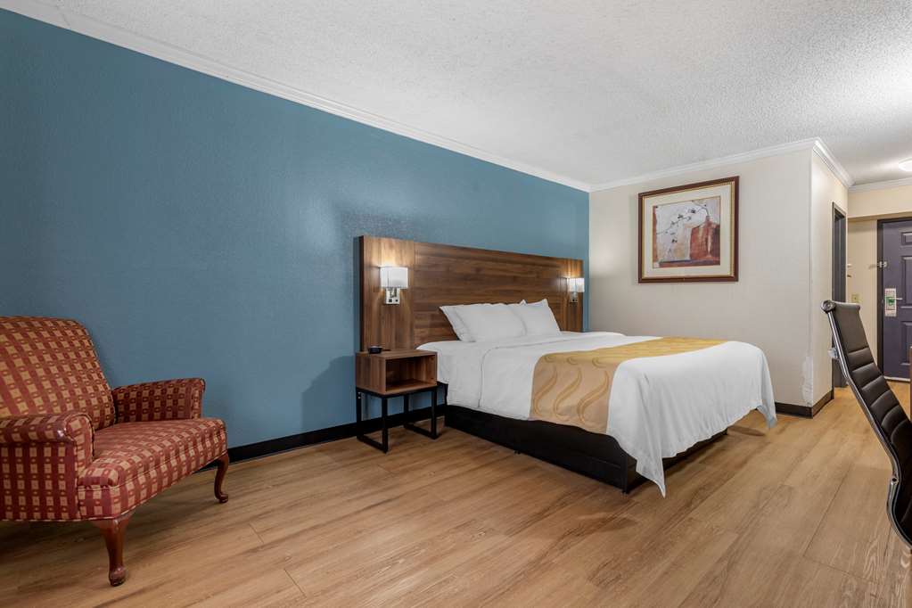 Quality Inn & Suites Ft. Jackson Maingate - photo 11