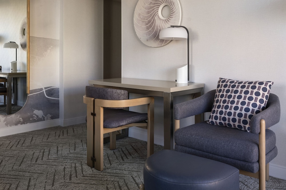 Marriott Long Beach Downtown - photo 25