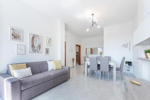 GuestHost Luminoso Appartamento con Terrazzo Vicino all'Universita' — 4-Star Luxury Hotel in Ferrara, Italy