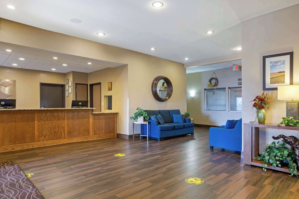 Comfort Inn & Suites Pittsburg KS in Pittsburg, United States