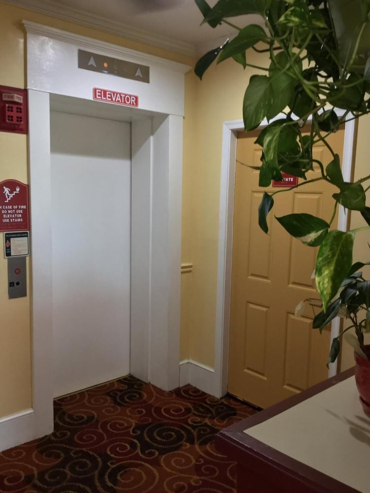 Red Carpet Inn Bridgeton Vineland - photo 29