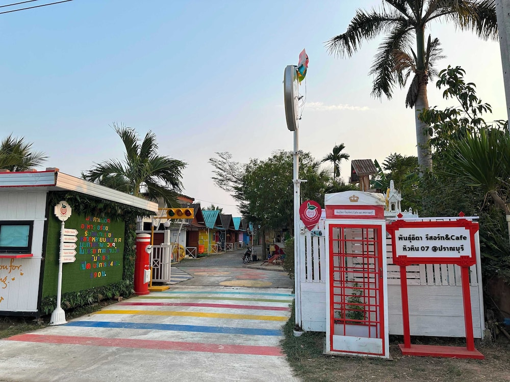 OYO 75539 Phanthida Resort and Cafe in Pran Buri, Thailand