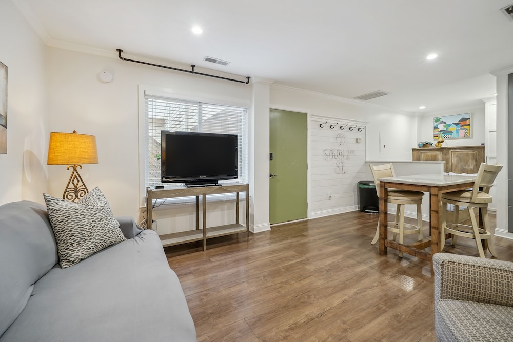 Downtown Wilmington Studio in Historic District - photo 10