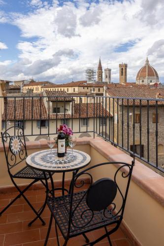 Santa Croce Breath Taking Penthouse — 4-Star Luxury Hotel in Florence, Italy