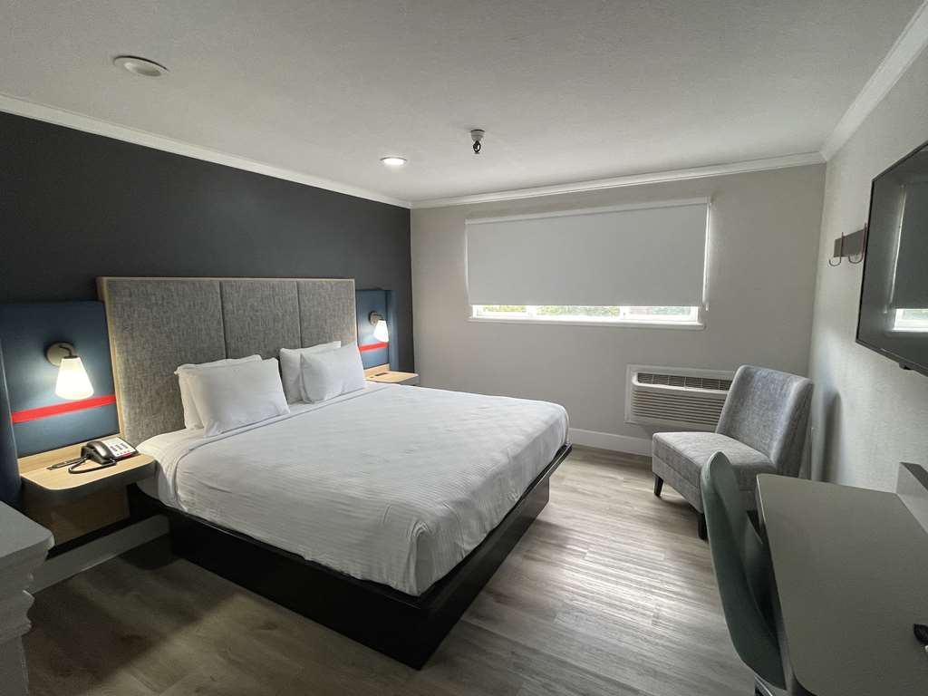 The Midtowner Hotel SureStay Collection by Best Western - photo 16