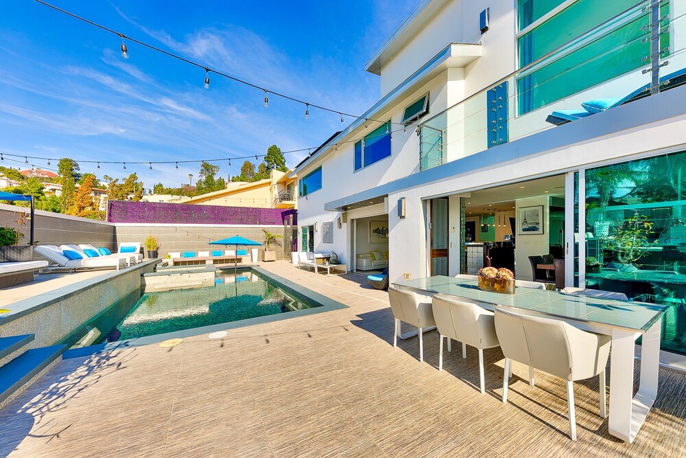 Hollywood Estate With Stunning Views - photo 46