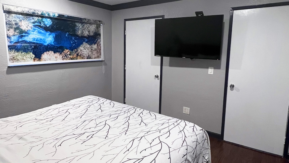 Anchorage Inn Lakeport - photo 4