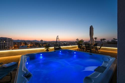 Zadar Sunset Penthouse with spectacular view and jacuzzi — 4-Star Luxury Hotel in Zadar, Croatia