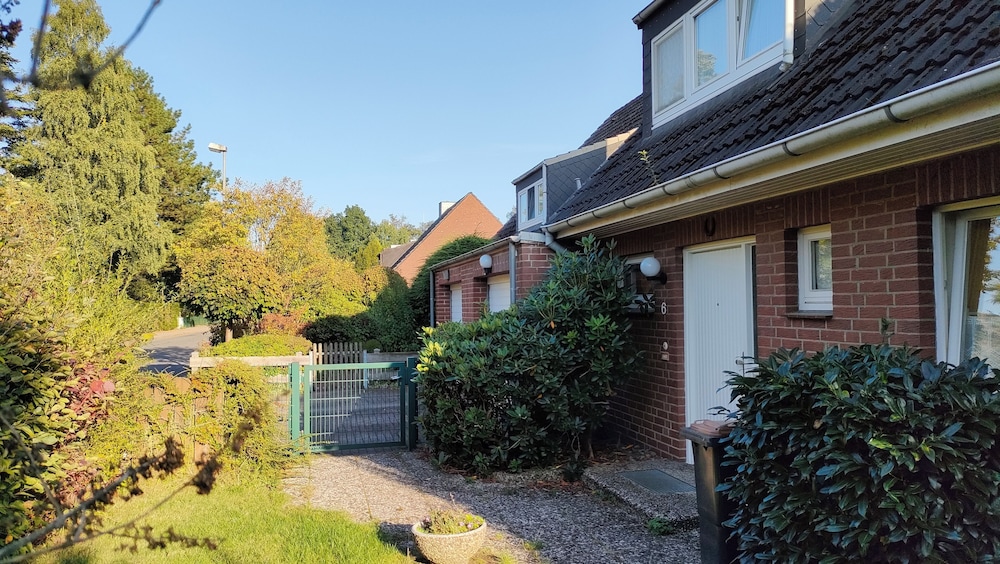 Wellness Oase Sterne Luxus Heidesonne — hotel in Jesteburg