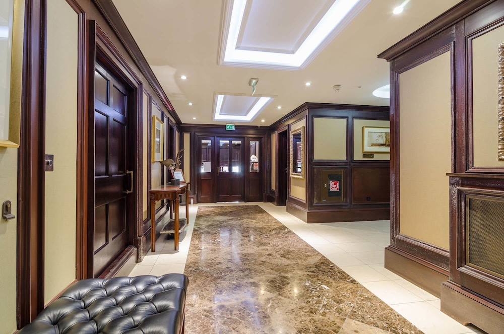 Custom House Square: Cathedral Quarter — 4-Star Luxury Hotel in Belfast, United Kingdom