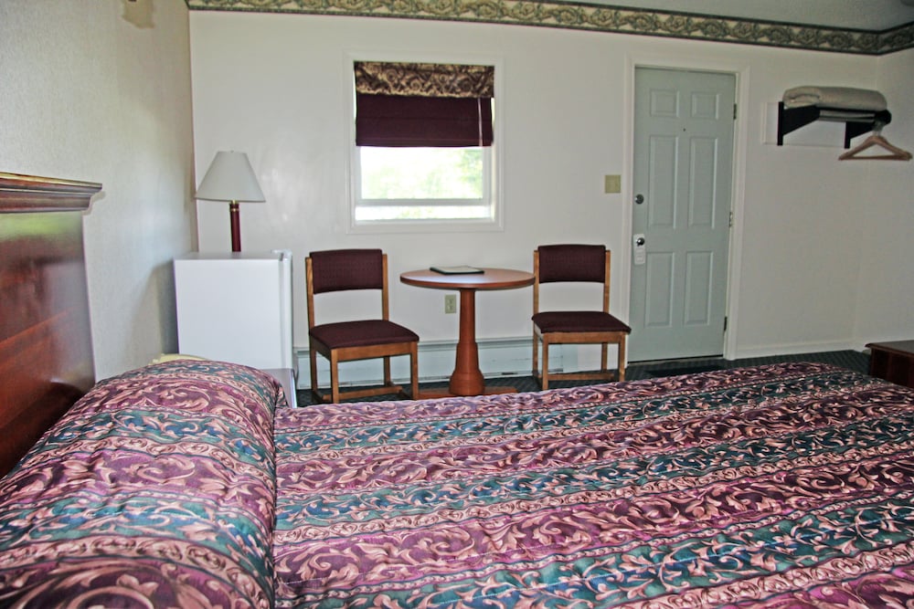 Potsdam Inn - photo 7