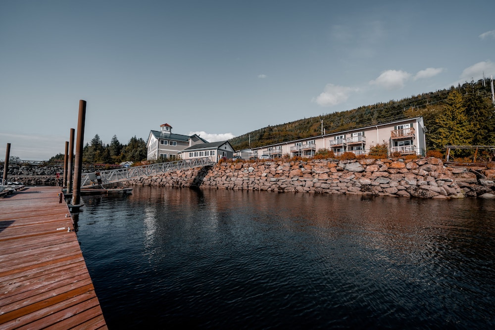 The Ketch Inn and Marina - photo 36