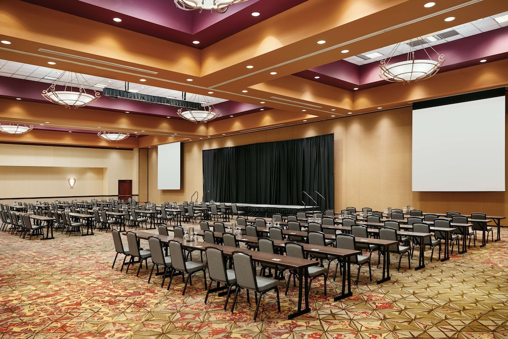 Embassy Suites by Hilton Charlotte Concord Golf Resort & Spa - photo 87