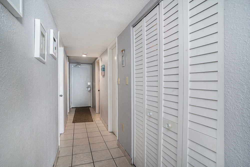 0511 Waters Edge Resort 2 Bedroom Condo by RedAwning - photo 22