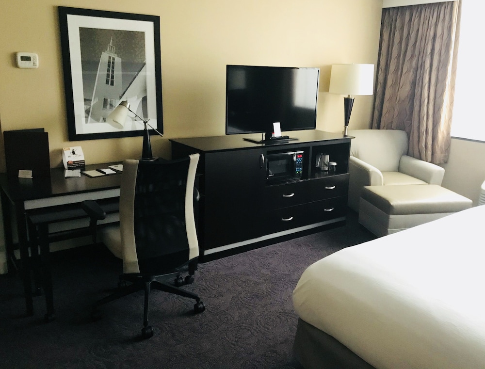 The Strathallan Rochester Hotel & Spa DoubleTree by Hilton - photo 12