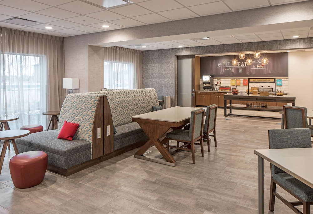 Hampton Inn Hastings - photo 12