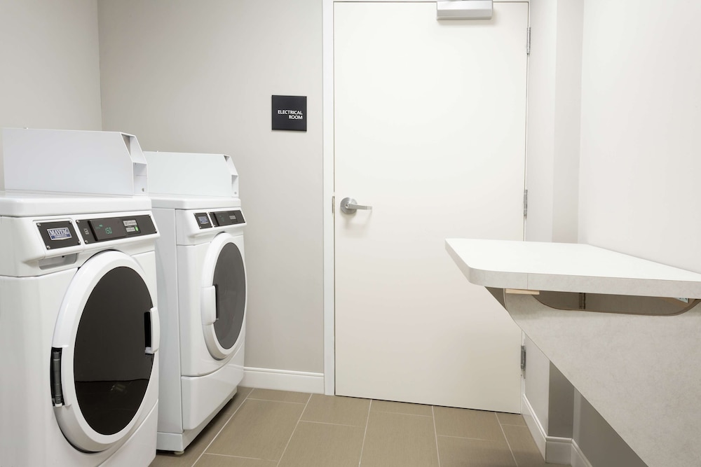 Hampton Inn & Suites Jacksonville Orange Park - photo 23