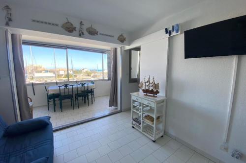 Softness of the shore on the port side in Frontignan, France