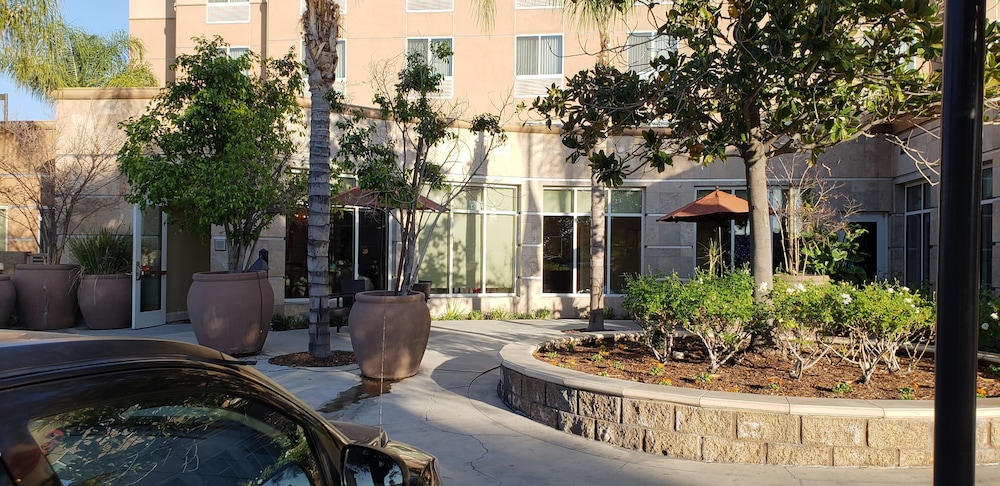 Hilton Garden Inn San Bernardino - photo 67