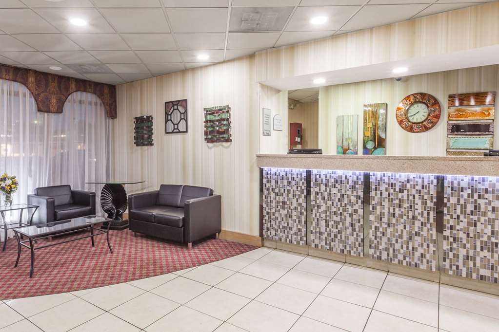 Ramada by Wyndham Lebanon - photo 2