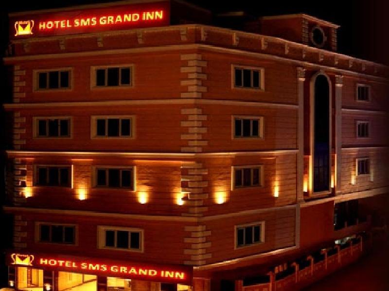 Hotel Sms Grand Inn — Vellore