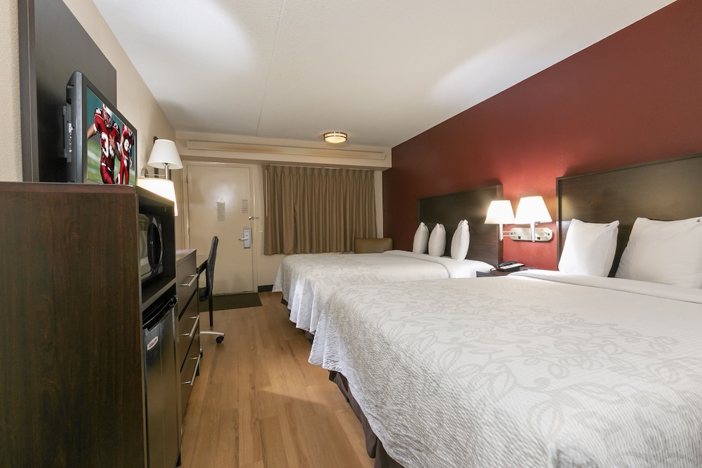 Red Roof Inn PLUS Boston Framingham - photo 17