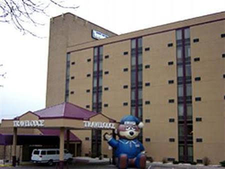 La Quinta Inn Suites St Paul — Saint Paul