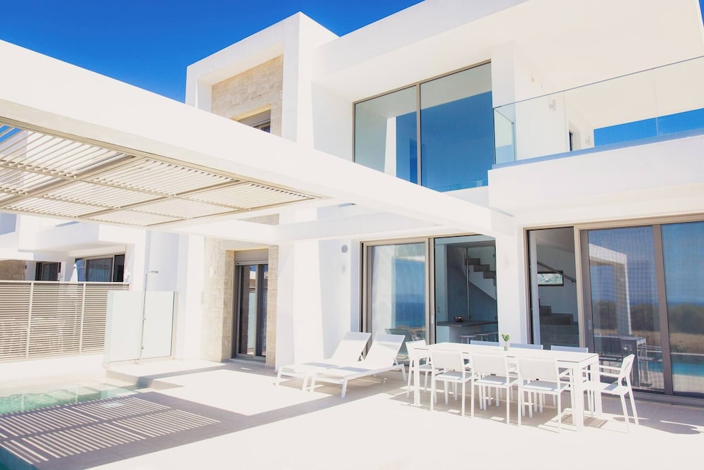 Starlight Villa Guro 4bd 4ba 4min To Beach — 4-Star Luxury Hotel in Rethymno, Greece