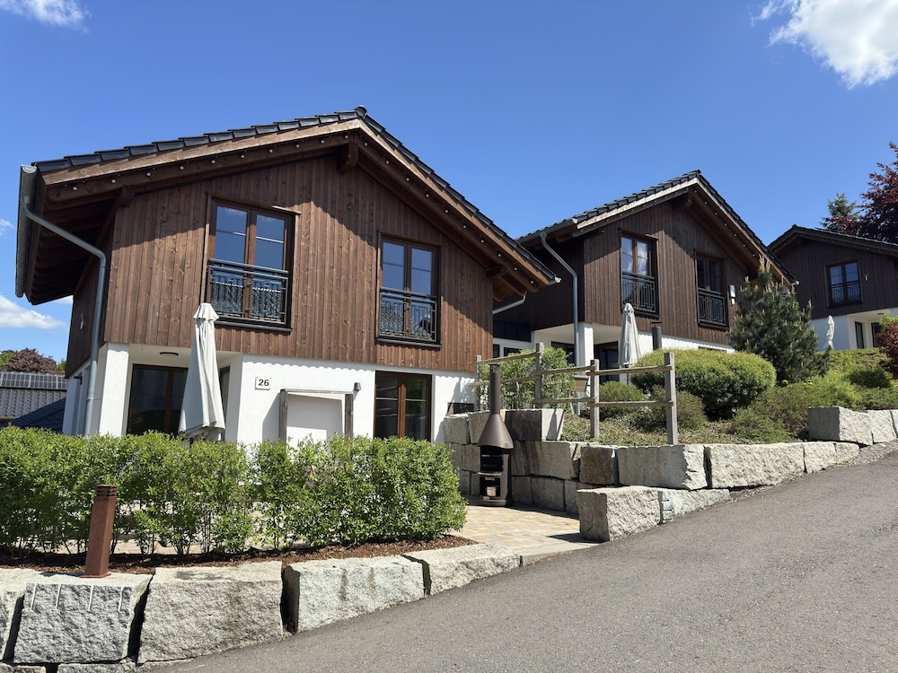Chalets am Diemelsee in Heringhausen — 4-Star Luxury Hotel in None, Germany