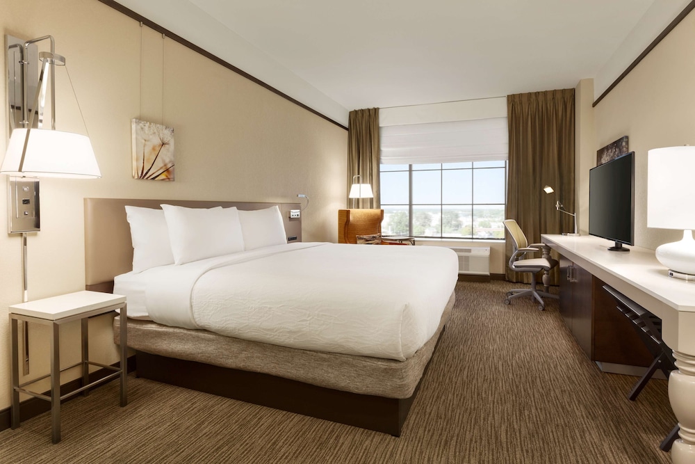 Hilton Garden Inn Charlotte SouthPark - photo 14