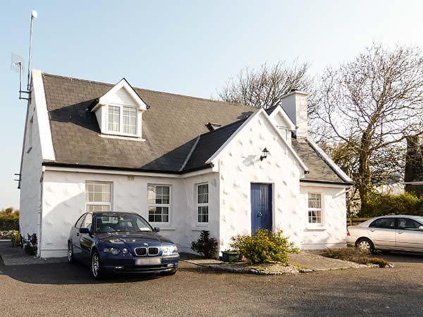 Brandy Harbour Cottage — 4-Star Luxury Hotel in Gaillimh, Republic of Ireland