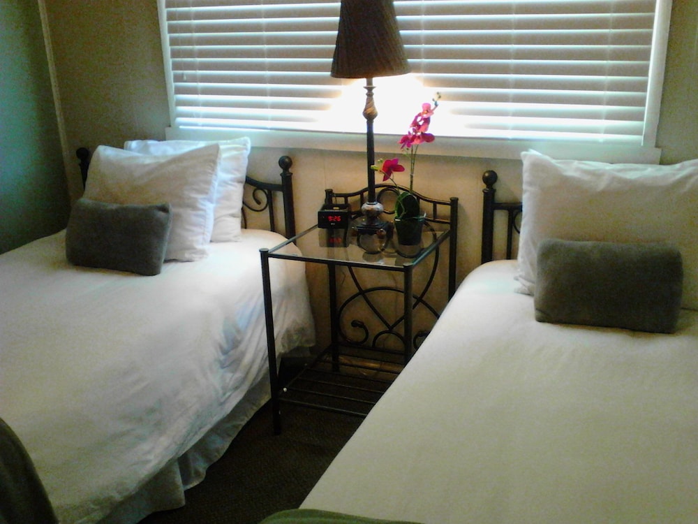 El Rancho Motel — Bishop — photo 3