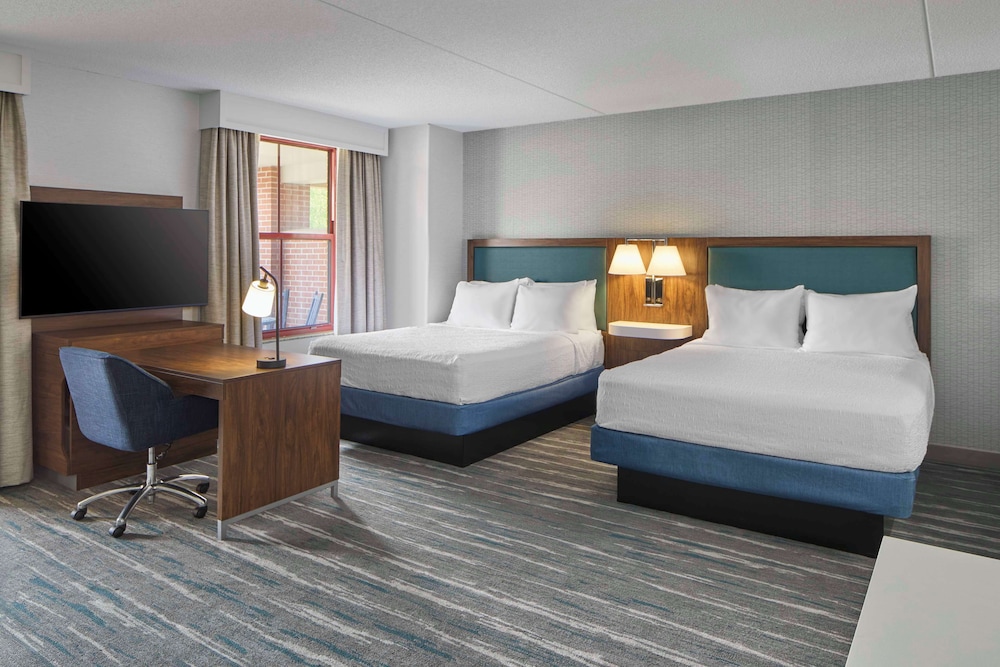 Hampton Inn & Suites Saratoga Springs Downtown - photo 23