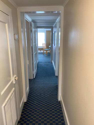 The Admiral Hotel Motel - photo 45