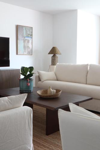 Heart of Funchal 4 BD Apartment Casa d Alma — 4-Star Luxury Hotel in Funchal, Portugal