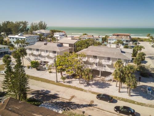 Fountainhead Condo 3 — 4-Star Luxury Hotel in Holmes Beach, United States
