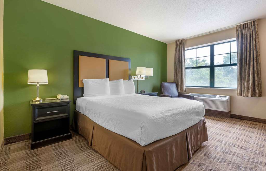 Extended Stay America Suites Bloomington Normal - photo 9