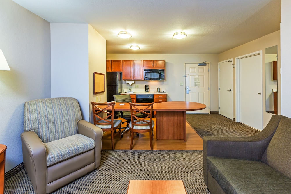 Candlewood Suites Owasso by IHG - photo 9
