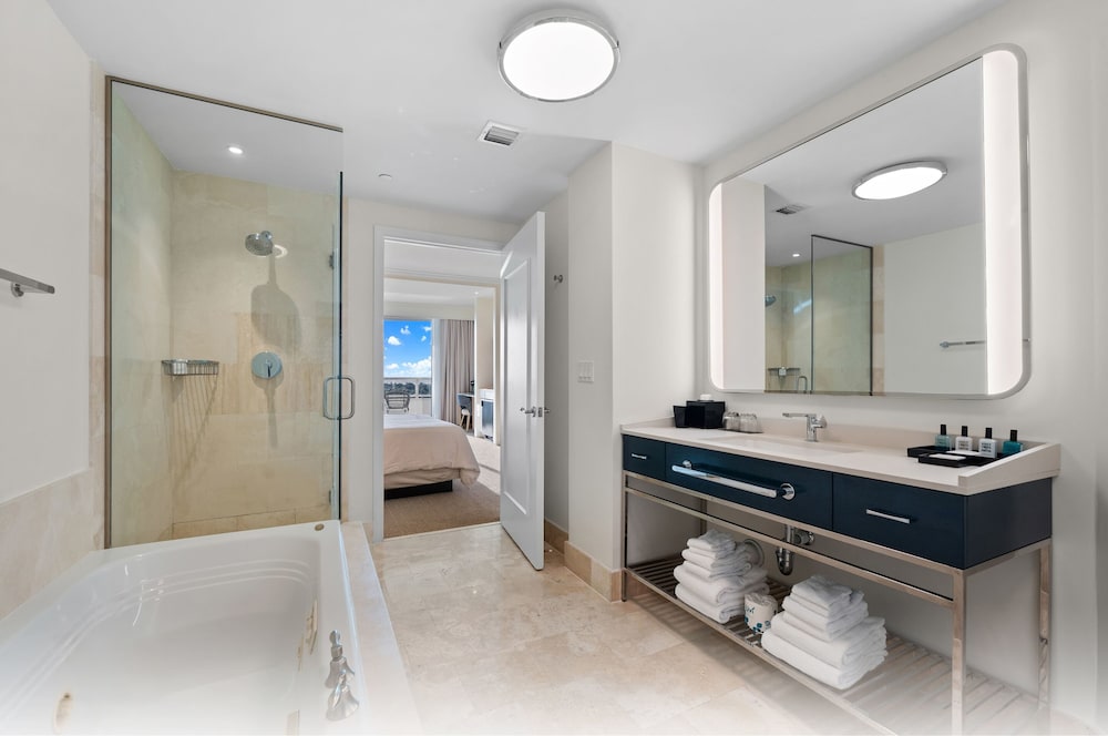 Fontainebleau Miami Beach Private Luxury Suites - photo 362