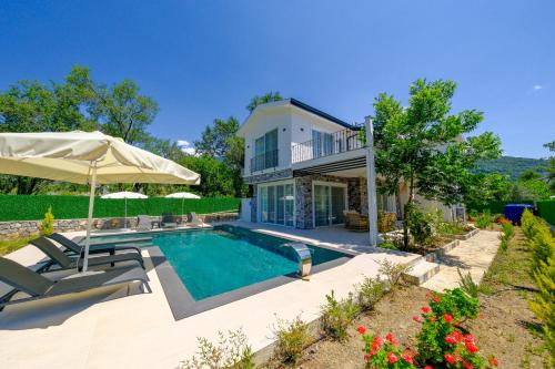 Green Hills Luxury Villa Fethiye Yesiluzumlu by Sunworld Villas — 4-Star Luxury Hotel in Fethiye, Turkey