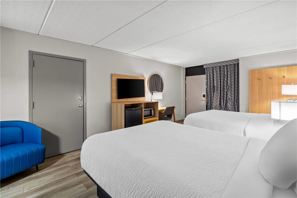 Days Inn by Wyndham Statesboro - photo 16