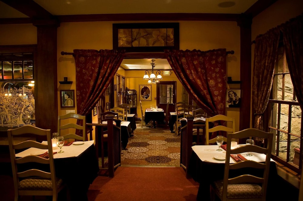 Glen Tavern Inn - photo 25