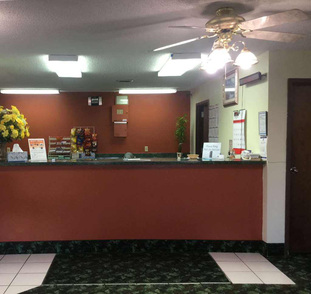 Americas Best Value Inn West Frankfort - photo 5