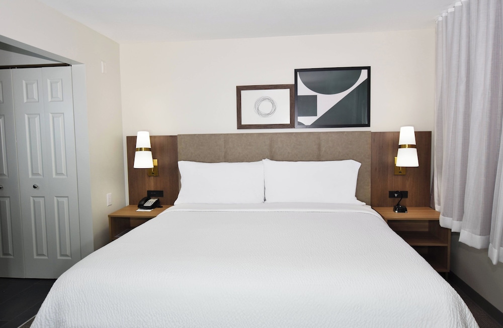 Staybridge Suites Detroit Novi by IHG - photo 10