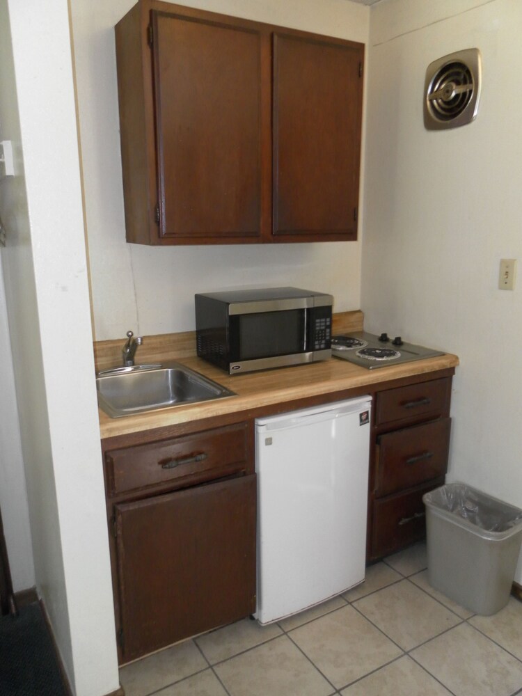 Tidewater Motel - photo 13