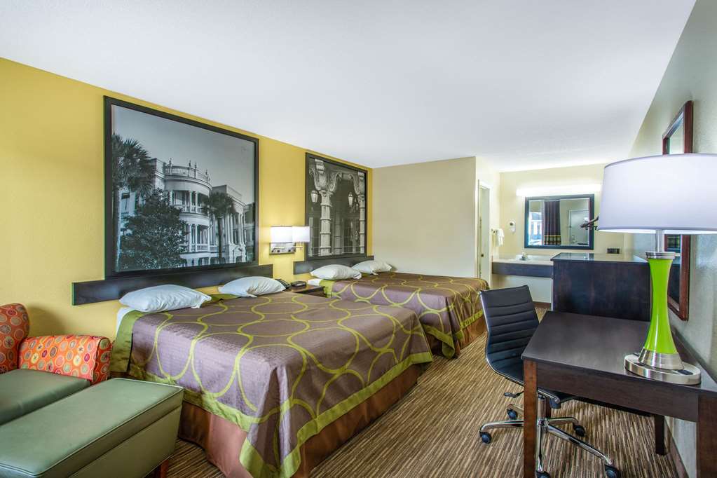 Super 8 by Wyndham Florence - photo 10
