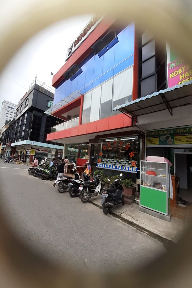 Hotel O Grace Homestay Syariahnearmall Nagoya Hill — Batam