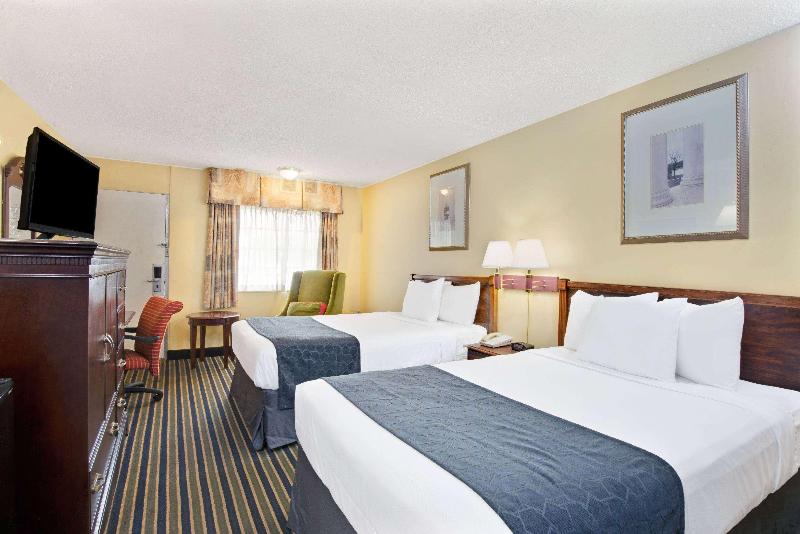 Days Inn by Wyndham Towson - photo 10